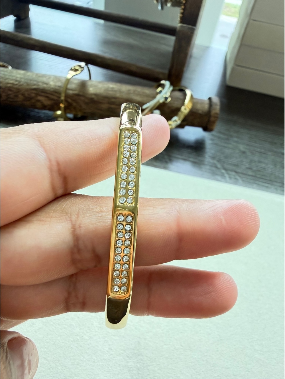 Non-Tarnish 18K Gold Plated Crystal Bar Bangle